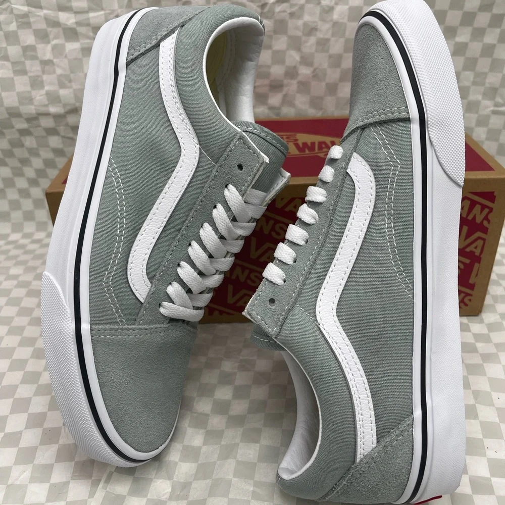 Vans WMNS Old Skool
Color Theory Pure Grey
VN000CR5EPO Sneakers - Picture 11 of 16